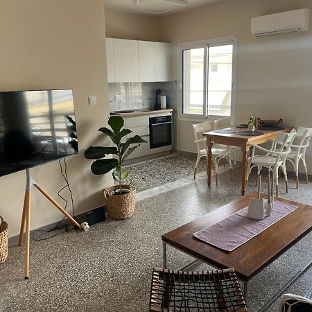 Mz Apartment Néa Péramos Εξωτερικό φωτογραφία