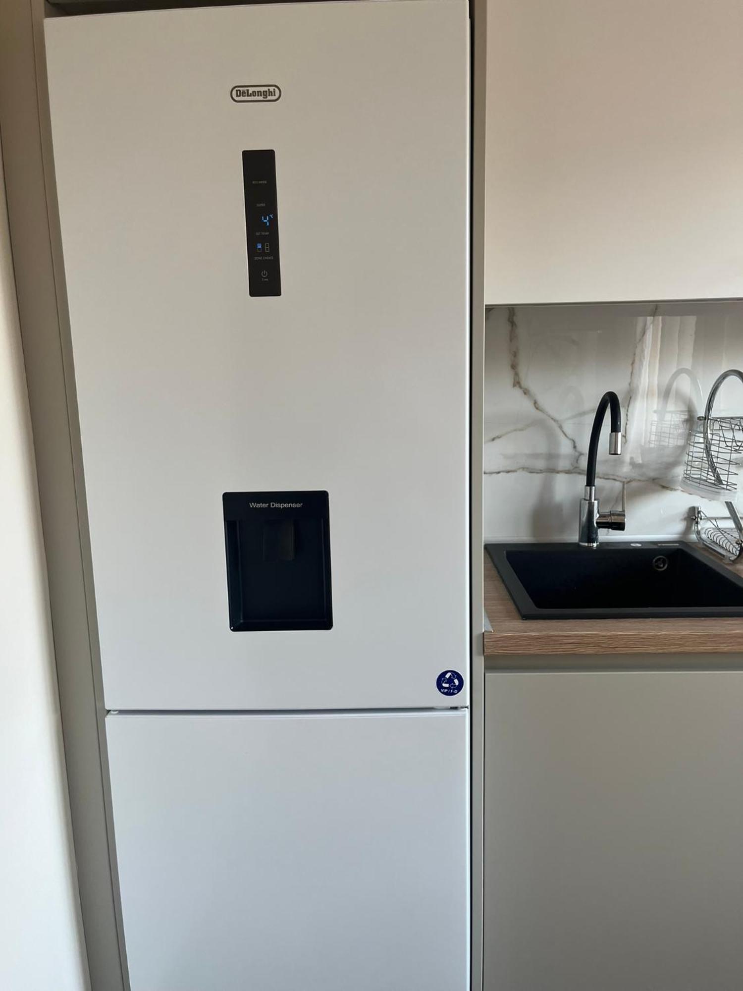 Mz Apartment Néa Péramos Εξωτερικό φωτογραφία